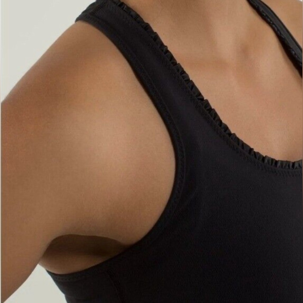 Lululemon Black ‎ Ruffle Trim Tank - Picture 3 of 7